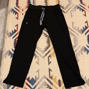 M Black Fig Scrub Bottoms